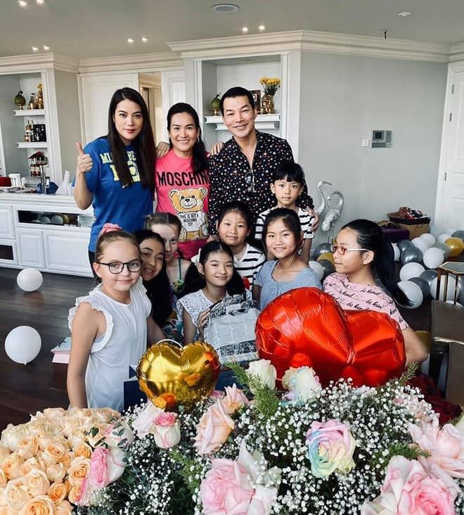 Ngọc Lan gỡ ảnh avatar hạnh phúc, Han Sara selfie cùng Daesung