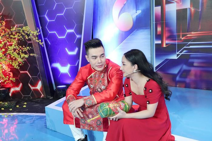 Ngưỡng mộ trước gia đình hạnh phúc của Lê Dương Bảo Lâm
