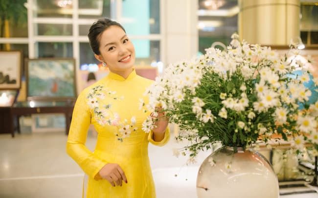 Vợ chồng Nhi - Thắng trở lại Phú Quốc, Lan Ngọc đăng ảnh gầy gò méo mó