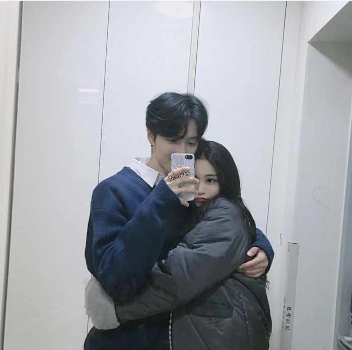 Hội chứng sợ hãi kỳ lạ: Sợ cầm tiền, sợ thấy người khác ôm nhau