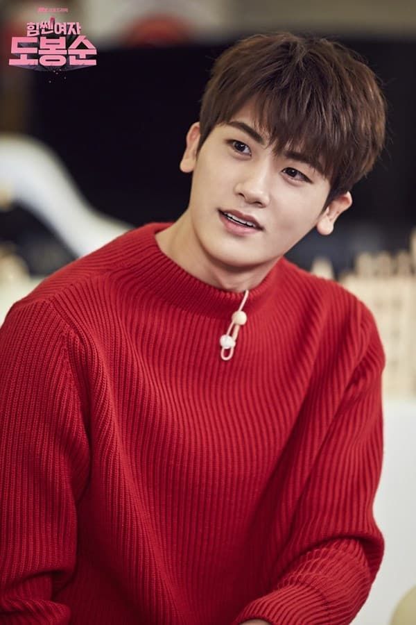 Những nam thần tượng phá vỡ định kiến: Idol không thể đóng phim