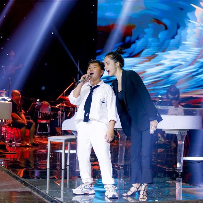 Hương Giang - Nữ hoàng đa sắc đầy triển vọng của showbiz Việt