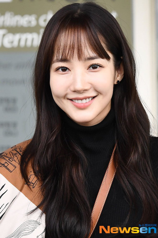 'Nữ hoàng dao kéo' Park Min Young bất ngờ thay đổi diện mạo mới