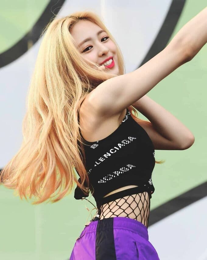 Nữ idol sở hữu mái tóc vàng “đỉnh” nhất: Rosé số 2 thì không ai số 1