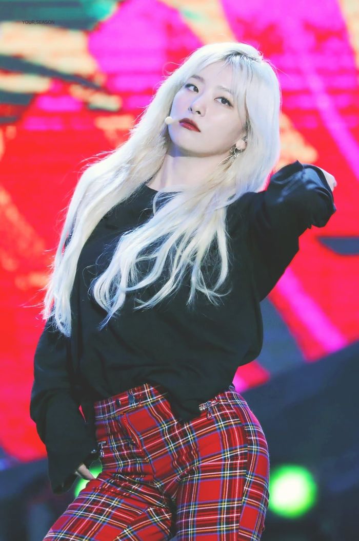 Nữ idol sở hữu mái tóc vàng “đỉnh” nhất: Rosé số 2 thì không ai số 1
