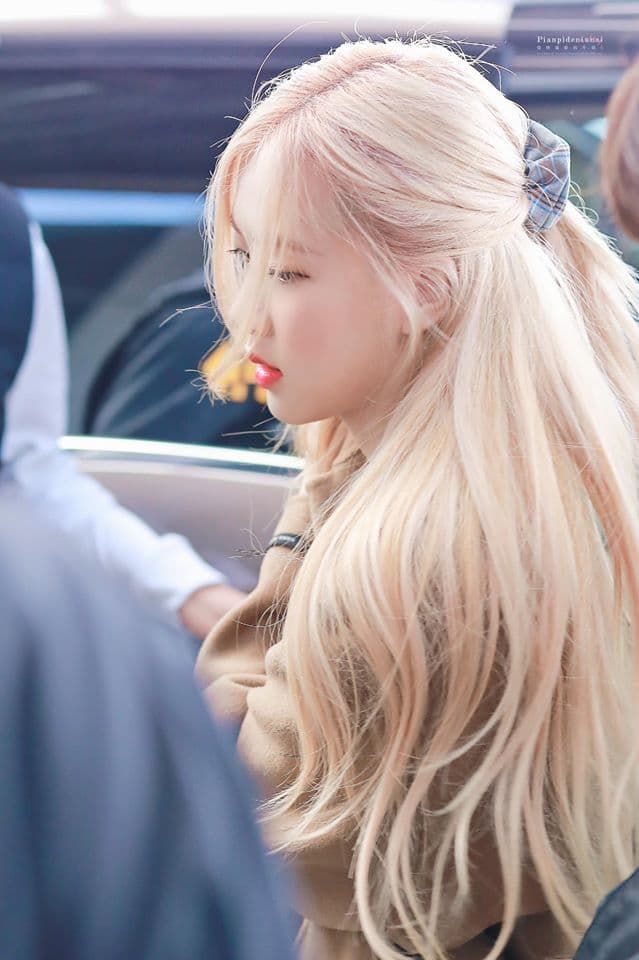 Nữ idol sở hữu mái tóc vàng “đỉnh” nhất: Rosé số 2 thì không ai số 1