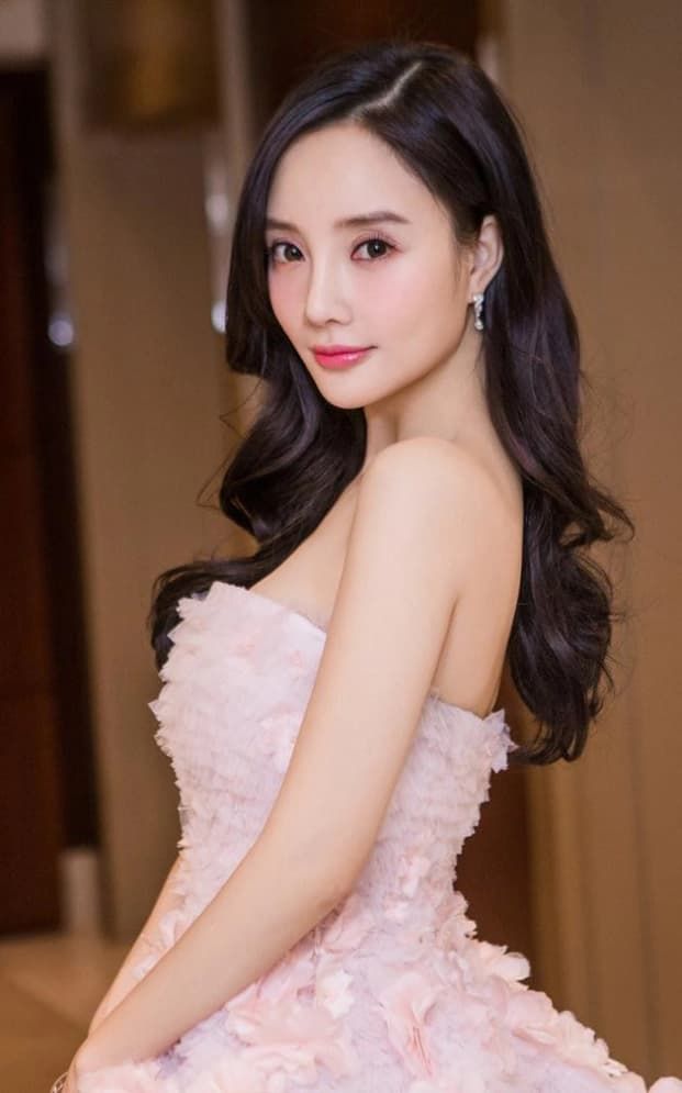 Ở tuổi 37 Lý Tiểu Lộ vẫn “hút mắt” nhờ cách ăn kiêng kinh điển