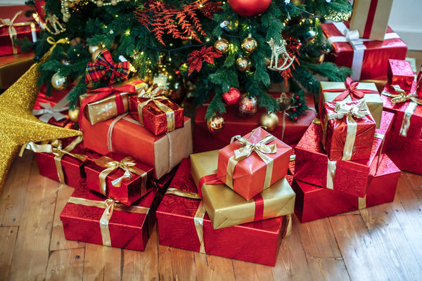 Ông bố nhận được list quà Noel có cả 90 triệu tiền mặt của con gái