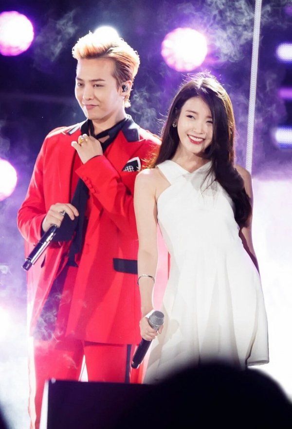Phát sốt với ảnh thời bé đáng yêu cực giống nhau của IU - G-Dragon