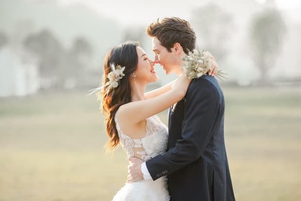 Quỳnh Anh ẩn ý có tình mới, chủ tịch Sơn Tùng ký hợp đồng đầu tư