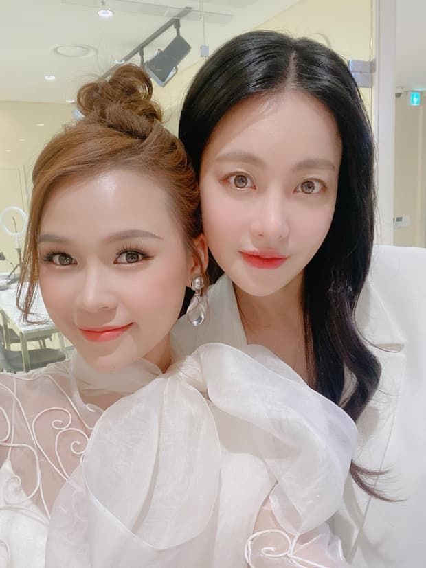Sam đọ sắc bạn gái cũ Kim Bum, Lưu Đê Ly bị bóc mẽ photoshop quá đà
