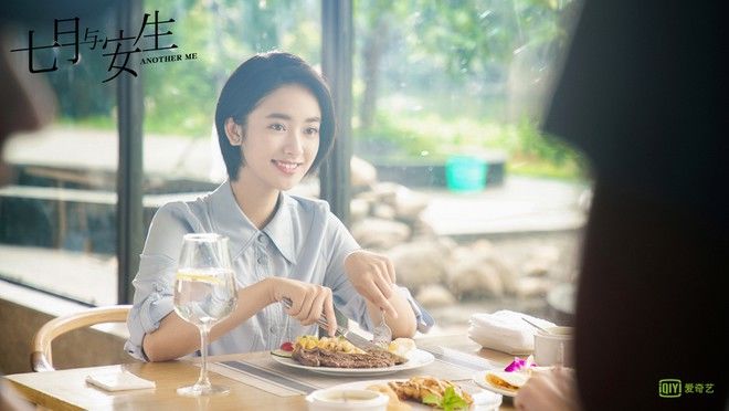 Sao Cbiz diễn xuất thảm họa: Angela Baby tài năng đi ngược nhan sắc