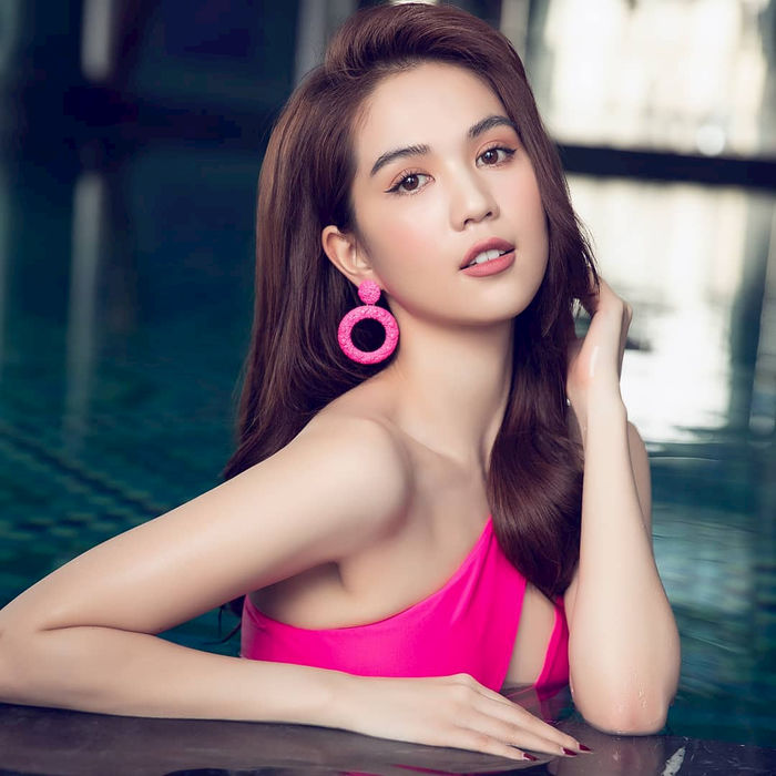 Sao nữ Việt đổi kiểu tóc: Đông Nhi, Ngọc Lan ấn tượng với tóc ngắn