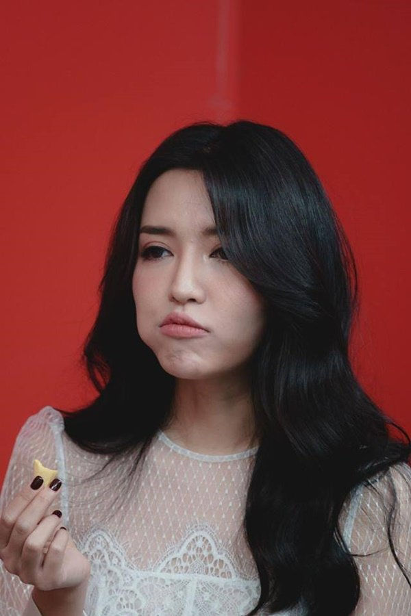 Sao việt qua ảnh chụp lén: Ninh Dương Lan Ngọc vẫn đẹp mê người