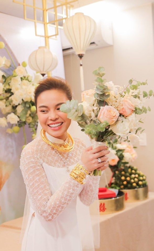 Sao Việt trĩu trịt của hồi môn khi về nhà chồng, CĐM: Chỉ biết ước!