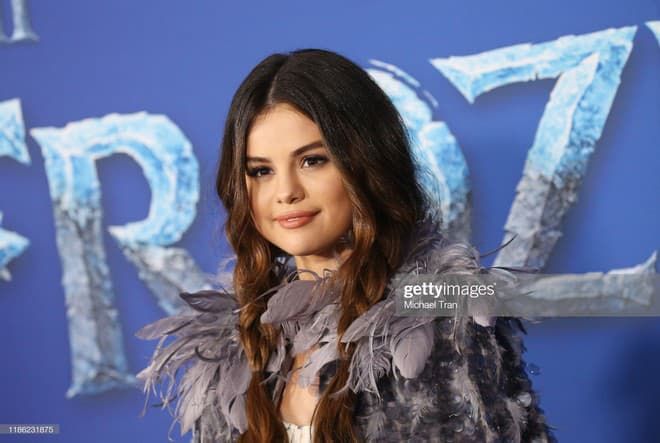 Selena Gomez thừa nhận bối rối khi đọc bình luận từ dân mạng