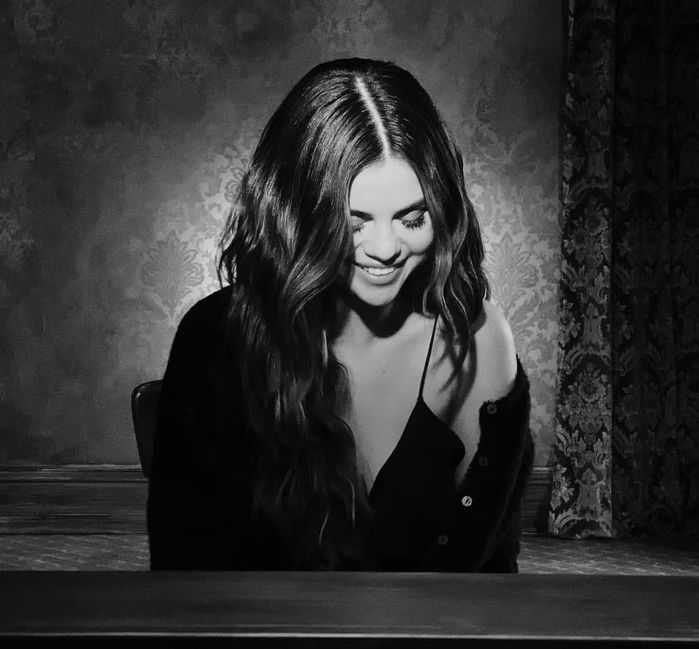 Selena Gomez thừa nhận bối rối khi đọc bình luận từ dân mạng