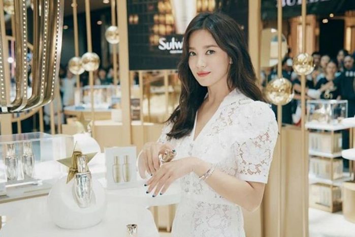 Song Hye Kyo đón sinh nhật độc thân đầu tiên sau ly hôn Song Joong Ki