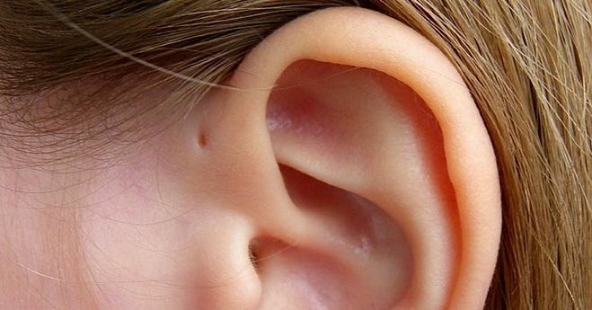 Lưỡi chạm mũi, có lúm đồng tiền... là bạn đã thuộc hàng hiếm trên TG