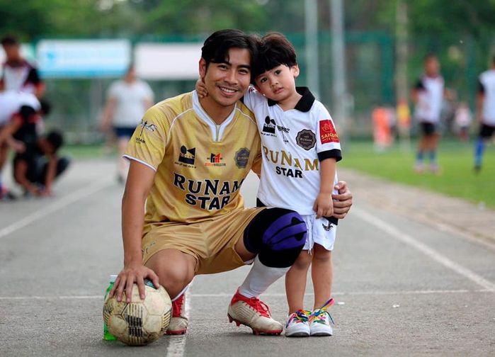 Thanh Bình đăng ảnh con trai và gửi lời cảm ơn Ngọc Lan sau ly hôn