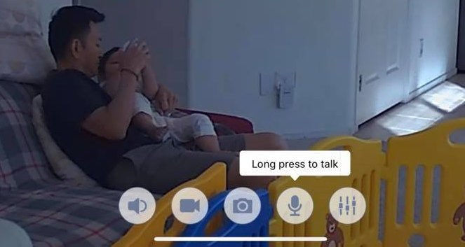 Thanh Thảo tức giận vì bảo mẫu không cho facetime với con khi xa nhà