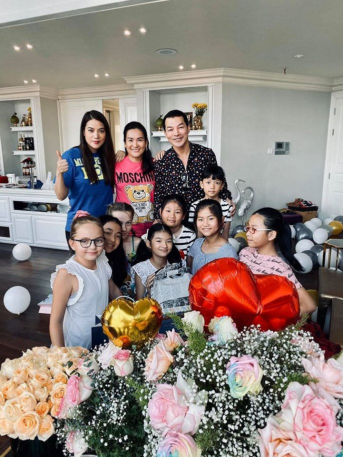 Thừa hưởng gen tốt từ mẹ, con gái Trương Ngọc Ánh cao khủng ở tuổi 11