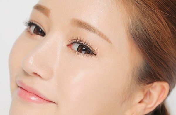Tiến sĩ Sairah Malik: Bọ ve có thể xuất hiện sau khi nối mi