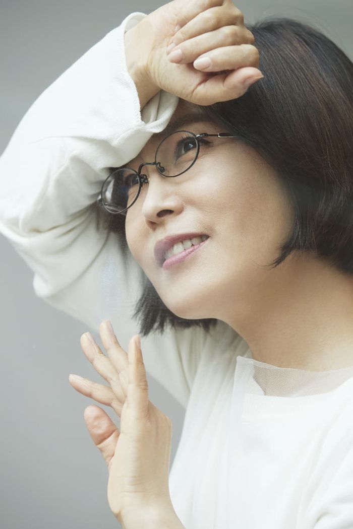 Top 10 ca sĩ được yêu thích nhất xứ Hàn 2019: IU, BTS “thắng thế