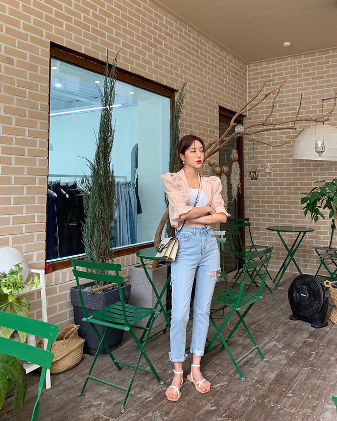 Top quần jeans được các BTV thời trang bình chọn cứ diện là đẹp