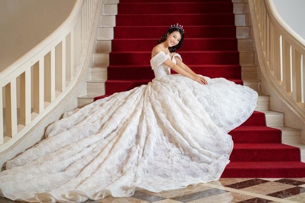 Trước thềm đám cưới, Hoàng Oanh từng yêu 2 sao nam điển trai đắm đuối