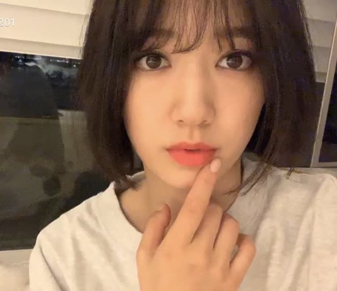 “Tuổi băm” vẫn hóa thiếu nữ với tóc mái thưa: Nể nhất Park Min Young