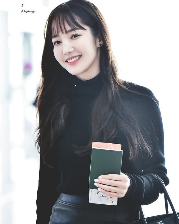 “Tuổi băm” vẫn hóa thiếu nữ với tóc mái thưa: Nể nhất Park Min Young