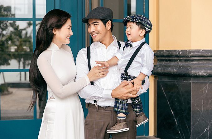 Tuyên bố chia tay, FB Ngọc Lan vẫn tràn ngập ảnh cưới với Thanh Bình