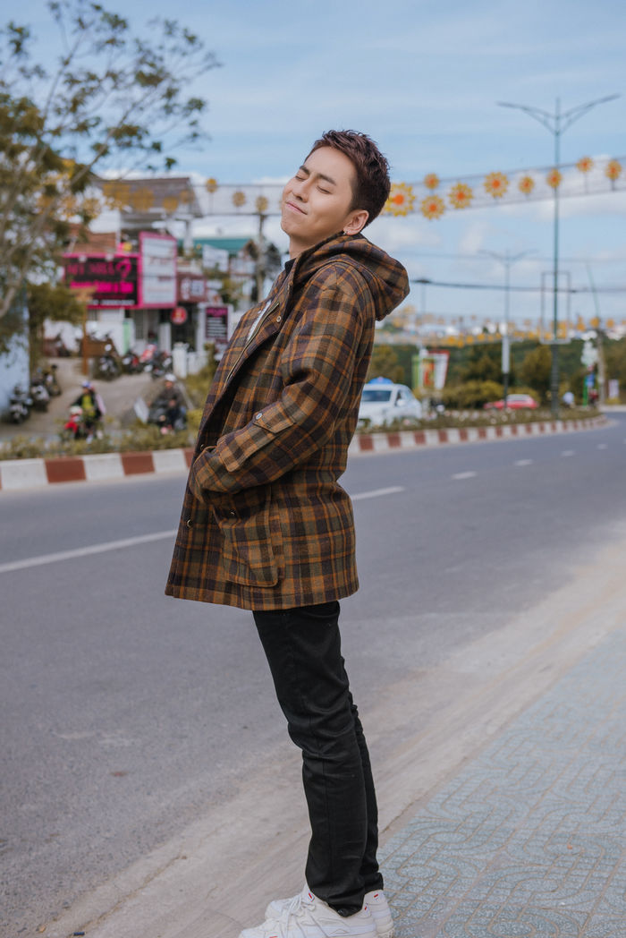 Rapper Osad tung loạt ảnh đẹp trong MV Vì Đó Là Em cùng ca sỹ Hàn Quốc