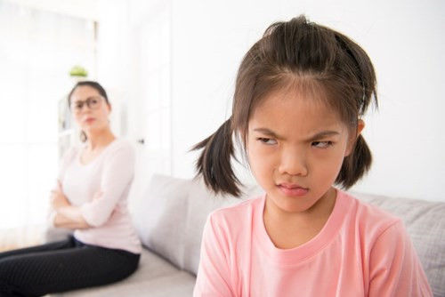 Câu chuyện dù đúng hay sai, đứa ăn chửi đầu tiên vẫn là chị cả