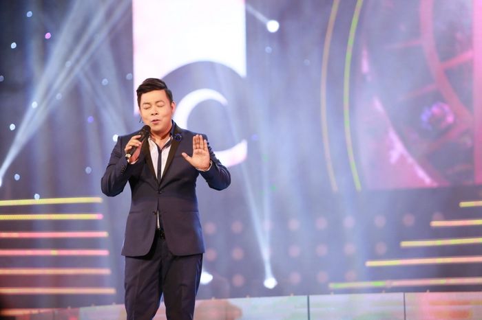 Quang Lê có khối tài sản kếch xù, mới đây còn khoe biệt thự dát vàng