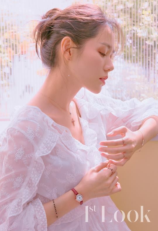 Nhan sắc sao Hàn sau 20 năm: Joen Ji Hyun, Song Hye Kyo đẹp không tuổi