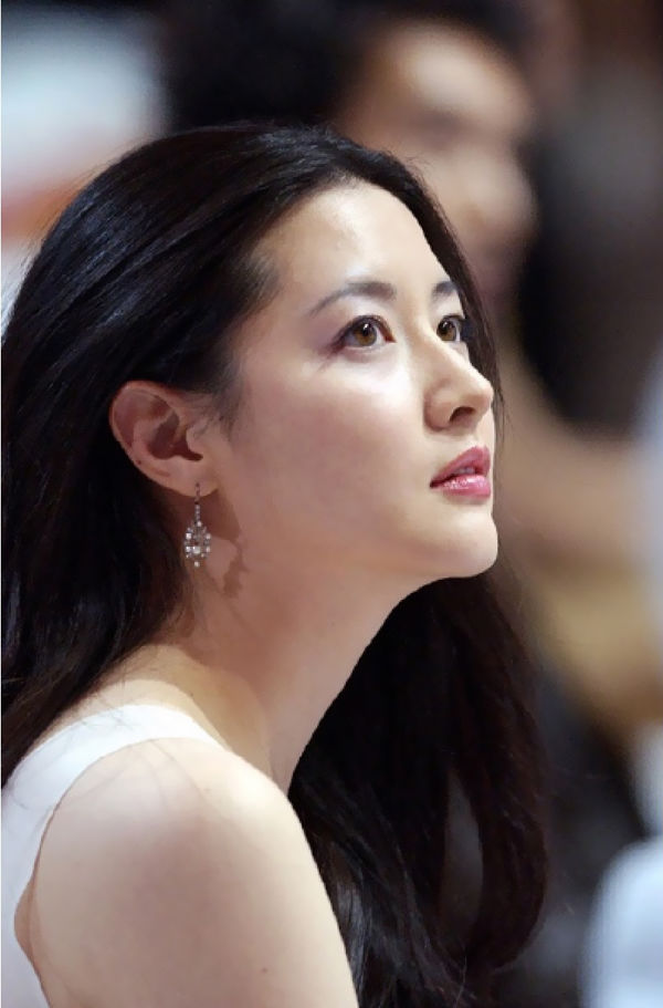 Nhan sắc sao Hàn sau 20 năm: Joen Ji Hyun, Song Hye Kyo đẹp không tuổi
