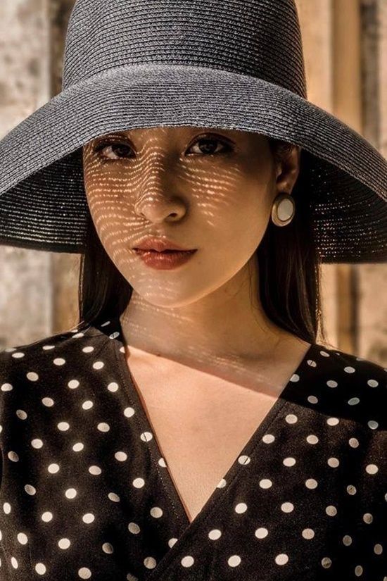 Cô giáo Hồng tung bộ ảnh đẹp tựa nàng thơ đốn tim người hâm mộ