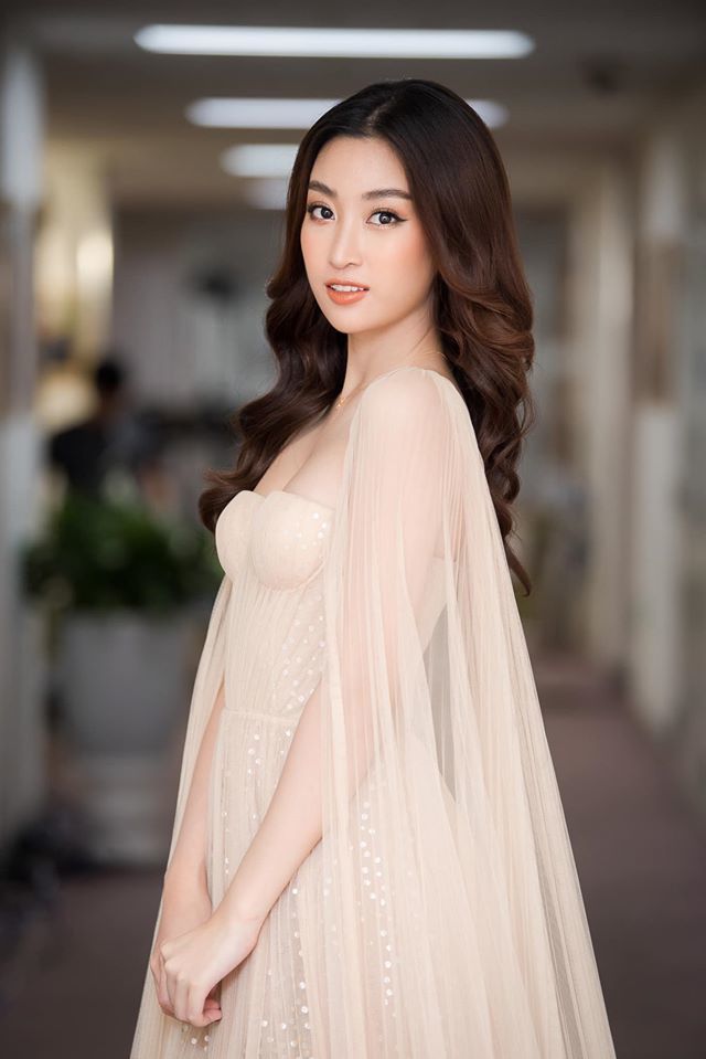 Thay đổi kiểu tóc, người hâm mộ hết lời khen ngợi Hòa Minzy, Chi Pu
