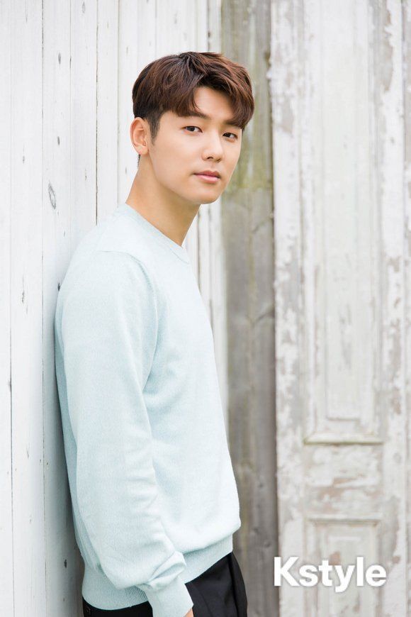 6 cặp idol Kpop trùng ngày, tháng, năm sinh: Toàn cái tên đình đám