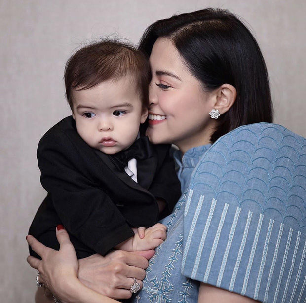 3 mẹ con nhà mỹ nhân đẹp nhất Philippines lại gây sốt vì đẹp như tranh