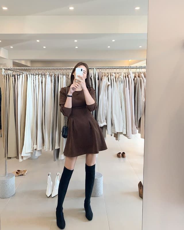 4 mẫu giày cực “ăn rơ” với váy: Cứ diện là “kéo chân” siêu đỉnh