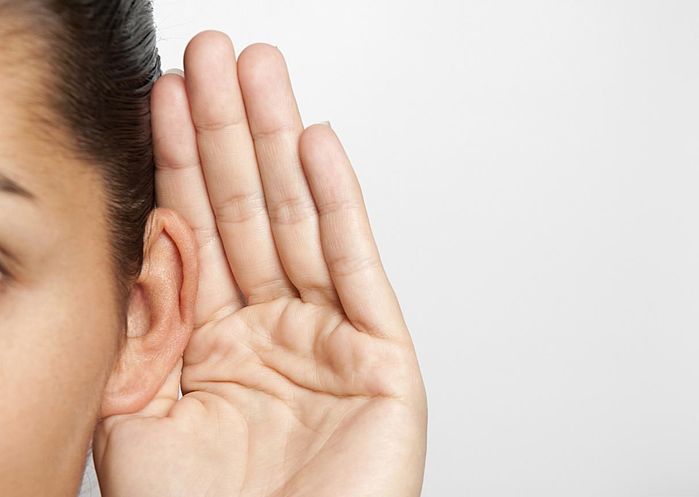 Ngủ ngáy có thể khiến người nằm cạnh giảm hệ miễn dịch, mất thính lực
