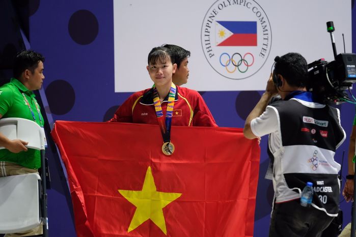 Ánh Viên nhận được 320 triệu đồng tiền thưởng sau SEA Games