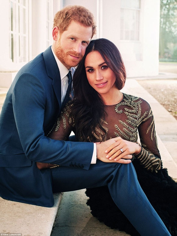 Bạn bè tiết lộ lý do hiếm khi mời cặp đôi Harry và Meghan đến nhà chơi