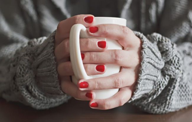 Bật quạt suốt cả đêm khi ngủ, một người phụ nữ đã đột ngột qua đời