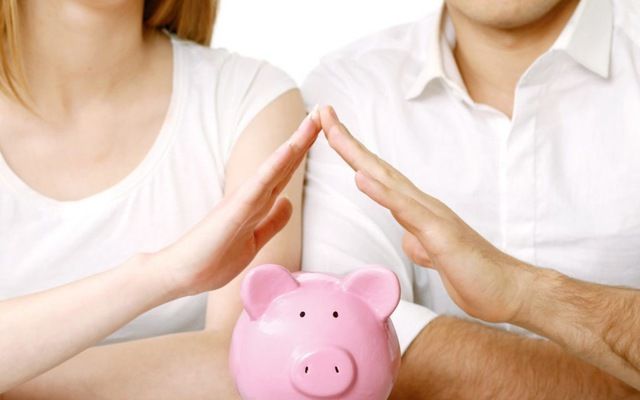 Chê vợ tiêu hoang 20 triệu/tháng, nhìn bảng chi tiêu mới thấy thương