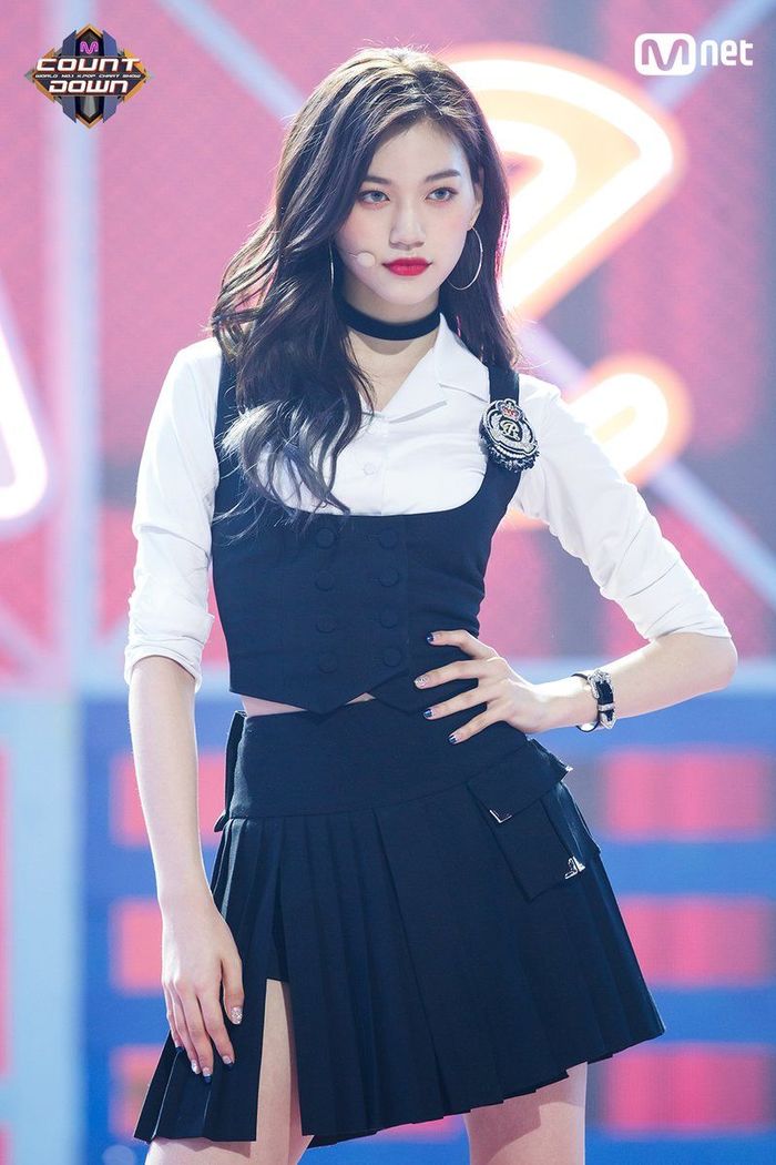 Biểu tượng thời trang Kpop nữ 2019: Lisa xuất sắc dẫn đầu bình chọn