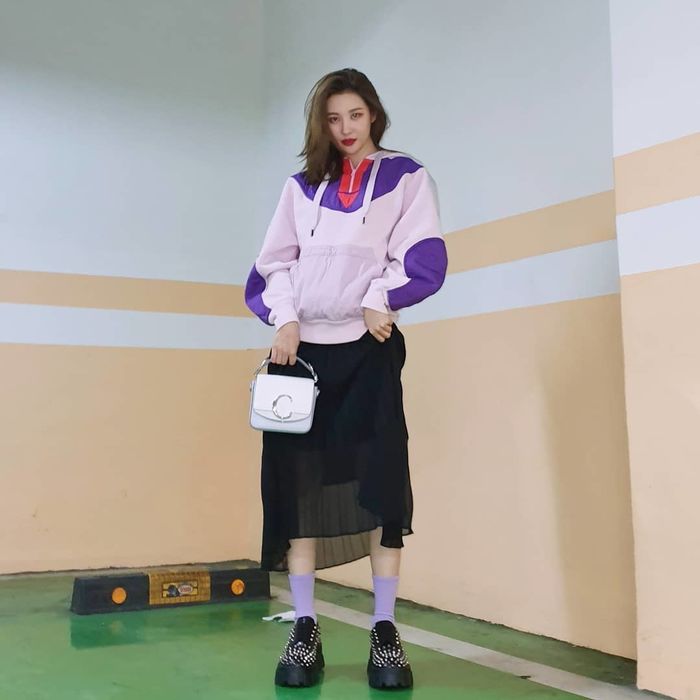 Biểu tượng thời trang Kpop nữ 2019: Lisa xuất sắc dẫn đầu bình chọn